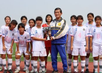 漾新聞|拼盡全力！鳳西國中男、女足雙奪全國榮耀