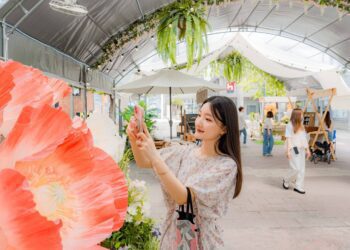 漾新聞|文化局在駁二蓋了一座夢幻花房　花漾市集本週末浪漫登場！