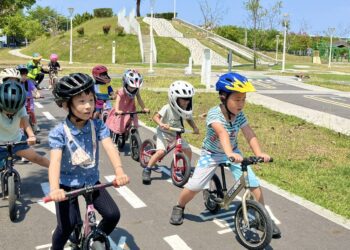 漾新聞|娃娃車變身教具！幼兒園遊戲學交安