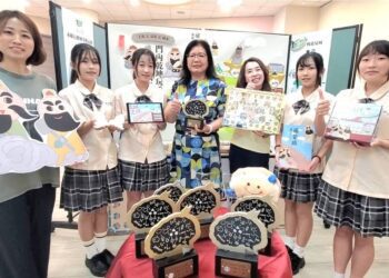 漾新聞|金牌滴呷啦！三民家商全國專題製作奪雙金 觀光科+幼保科十年共9次全國第一