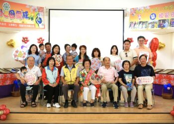漾新聞|杉林區114模範母親表揚活動　按摩搥背奉茶反哺跪恩表真情