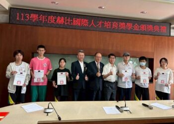 漾新聞|赫比學長捐300萬回饋 雄工學生老師都得獎