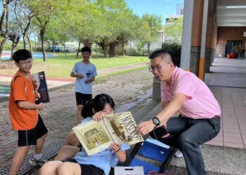 漾新聞｜英語繪本竟是校長配音！一甲國中雙語創意超接地氣