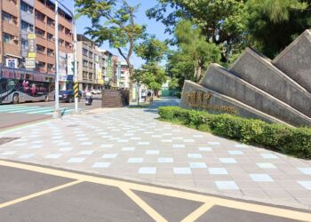 漾新聞|跳格綠帶成亮點！陽明國中打造友善通學道