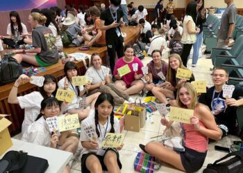 漾新聞|書法香包拉近距離！楠梓高中與美國師生共度端午