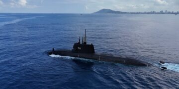 「海鯤軍艦」完成第三次浮航海試