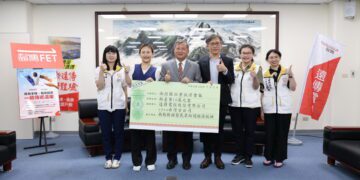 遠傳及vivo攜⼿南投傳遞溫暖 王副縣長表感謝