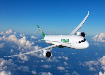 長榮航班受丹娜絲影響異動　明日下午高雄往返班機停飛