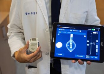 刺激術治巴金森病納健保台南成醫搭配立體定位提升療效