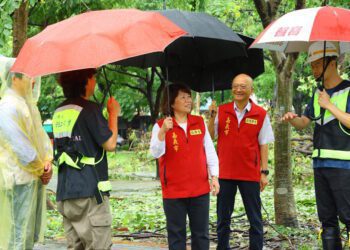嘉義市長黃敏惠慰勉第一線工程、清潔隊員 致敬風雨中最溫暖力量