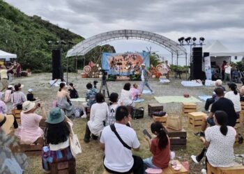 Romadiw音樂市集熱鬧登場！日本大分縣九重町長來訪共襄盛舉、木雕藝術同步頒獎