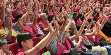 在動盪中尋穩定 「心潮加持音樂會」千人共振修心