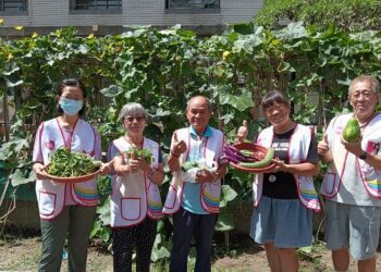 台中北屯家庭中心打造開心農場　蔬果贈500戶弱勢家庭