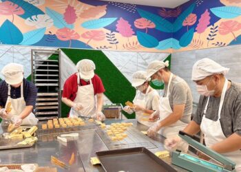 高市府這盒月餅濃濃設計感 背後藏洋蔥