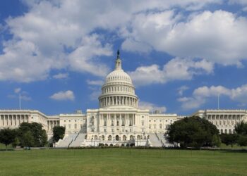 美參院通過削減對外援助與公共廣播預算案　兩黨衝突升溫