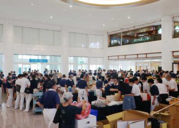 台中慈濟醫院共善募愛市集 助丹娜絲嘉南災民