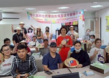移民署多元文化課程彩繪斗笠 體驗越南風情