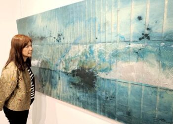 洪明爵人類世之下多元共生個展 呈現海洋 家鄉濃濃情感