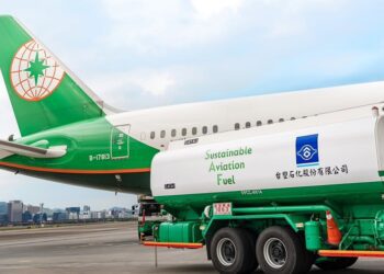 長榮航空攜手台塑石化   五年兩萬噸永續航空燃油(SAF) 深化策略結盟打造低碳運輸服務