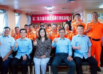 我國履行國際漁業責任再出發 前進公海打擊IUU行為 管碧玲親赴慰勉巡護英雄