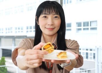 知名品牌老楊食品中秋限定禮盒「月霽・盛采」、「追月・映光」 硯微墨藝術烘焙禮盒同步亮相