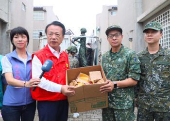國軍馳援災區 嘉義縣長翁章梁感謝弟兄挺身而出