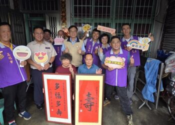 榮民李爺爺百歲慶生 高雄市榮服處溫馨祝壽