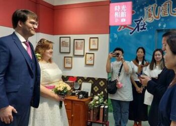 德國新人專程來台南結婚市府送好禮