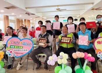 陳光復親臨秋節產品發表會 帶頭認購力挺慢飛天使
