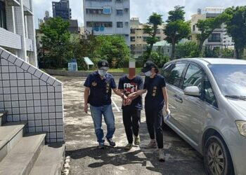 通緝犯欲搭船出港海釣 海巡攔檢依法逮捕歸案