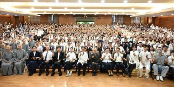 縣長徐榛蔚偕立委傅崐萁出席「花蓮慈濟醫學中心39周年院慶大會」感謝所有慈濟人無私奉獻