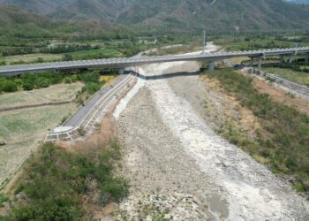 屏東縣「楓港溪堤防改建工程(0k+594~2k+050)」開工，降低枋山鄉楓港村淹水威脅