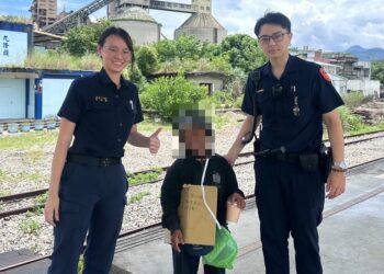 臺中老嫗迷途步行百里 新竹暖警熱心協助返家