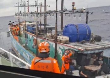 海巡嚴守海疆治安 攔截越南偷渡犯來臺