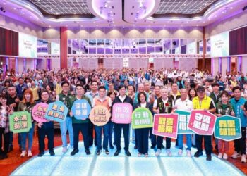 高雄市表揚248位特優暨資深里長 基層服務暖心 市政夥伴齊力守護社區