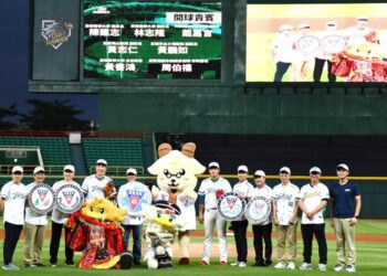 高醫主題日熱力登場 攜手台鋼雄鷹共展醫療與棒球雙能量打造健康台灣