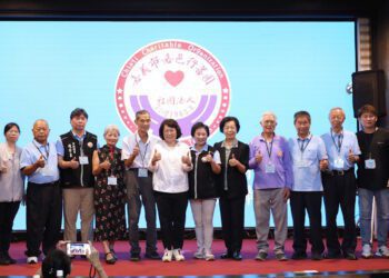 公私力量互補、互助 嘉義市嘉邑行善團慶祝60周年優秀義工表揚暨會員聯誼感恩餐會