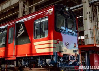 「經典x傳承x榮耀」嘉義阿里山林鐵高階款列車「森里號」曝光 115年投入營運