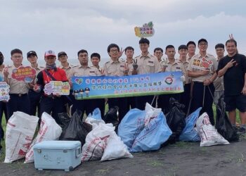替代役男響應國際淨灘日 參與淨灘公益體驗漁村文化