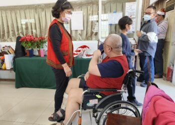 步入老年之後，不要成為社會的負擔，要代間學習