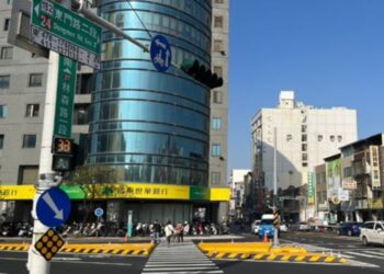 台南強化行人路口安全 行人專用號誌年增80處以上