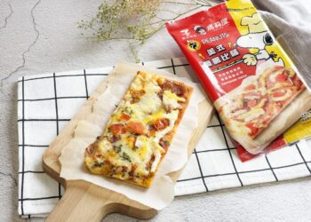 聯萌開賣！瑪莉屋x史努比美式臘腸披薩　濃濃童年冒險味