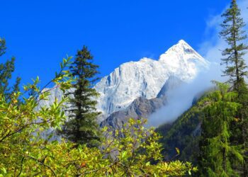 探究川藏秘境「稻城亞丁」　聆聽康定情歌賞山水之美