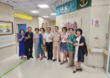 國軍高雄總醫院左營分院慈暉藝廊揭幕暨「墨情傳愛～梁美月創作巡廻個展」