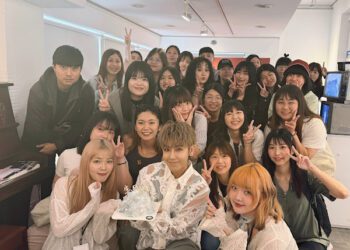 鼓鼓過生日 蕭秉治驚喜送蛋糕禮物 粉絲以展覽、淨灘傳遞愛