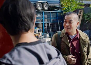 葛民輝參演《誰在看著我們》查分屍！「國光女神」黃巧綸戴防毒面具全裸床戰曾慶翔