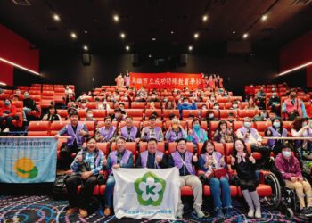 最溫暖的禮物 雄大會包場邀特教生看電影