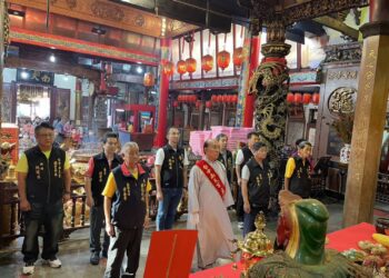 台中南天宮贈送700低收關懷户 愛心物資。