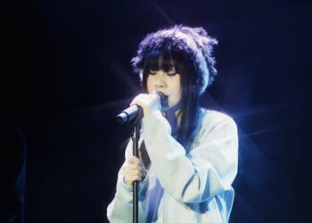 白安巡演北京開唱遇初雪喊「幸運」！雪中應景首唱〈雪人〉