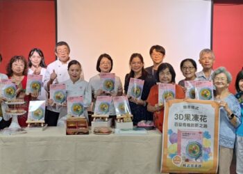 3D果凍百商機創新之路 書香傳愛贈中市圖書館充實閱讀資訊